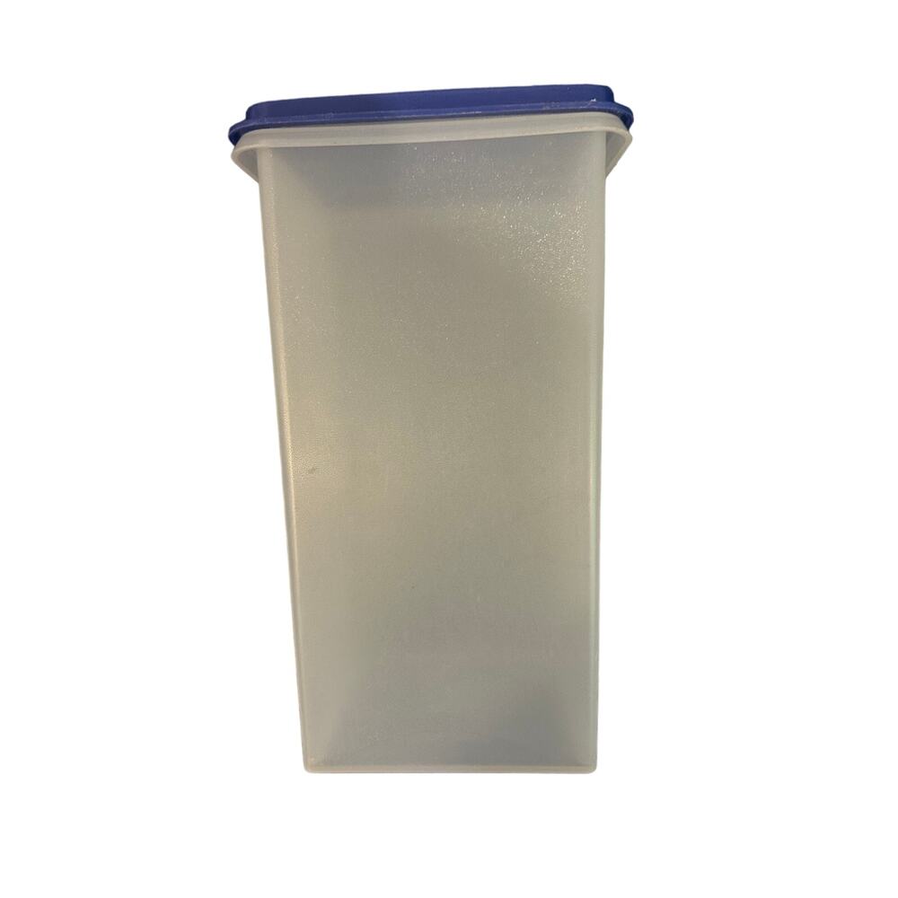 Vintage Tupperware Cracker Container with Blue lid
